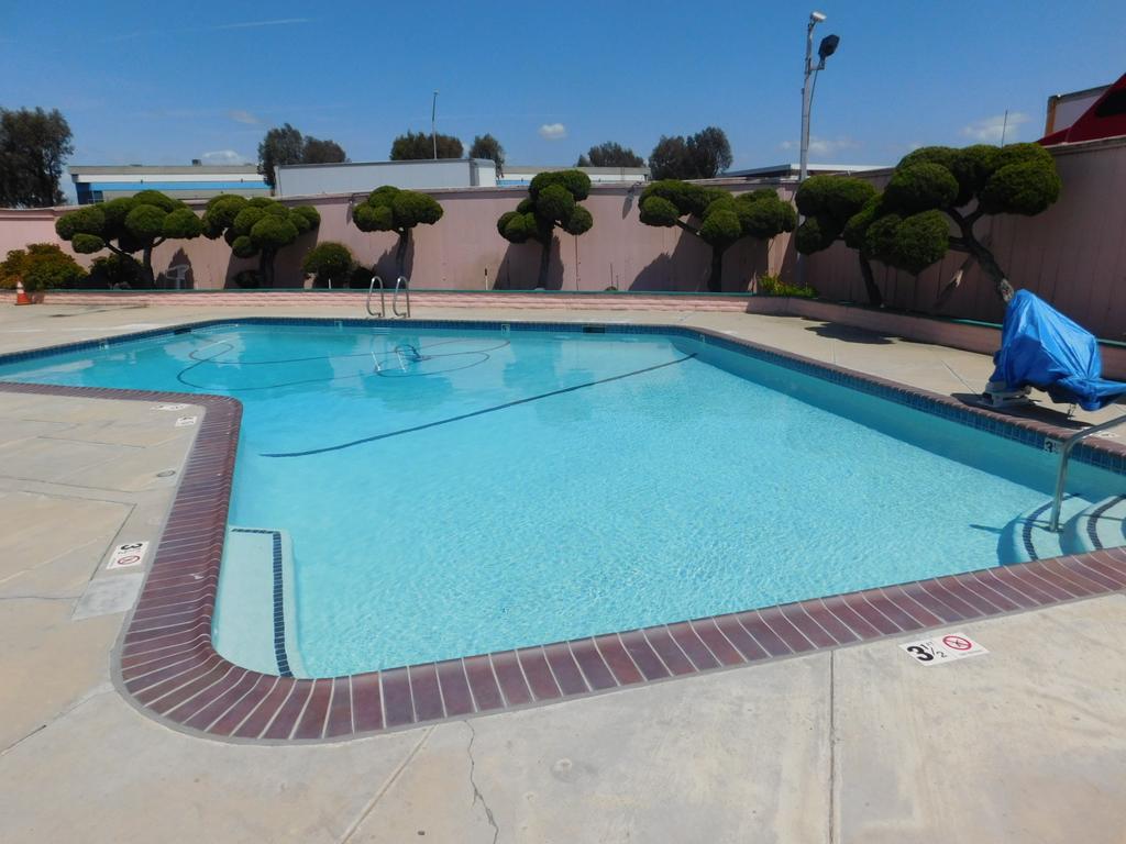 Inns Of California Salinas Extérieur photo